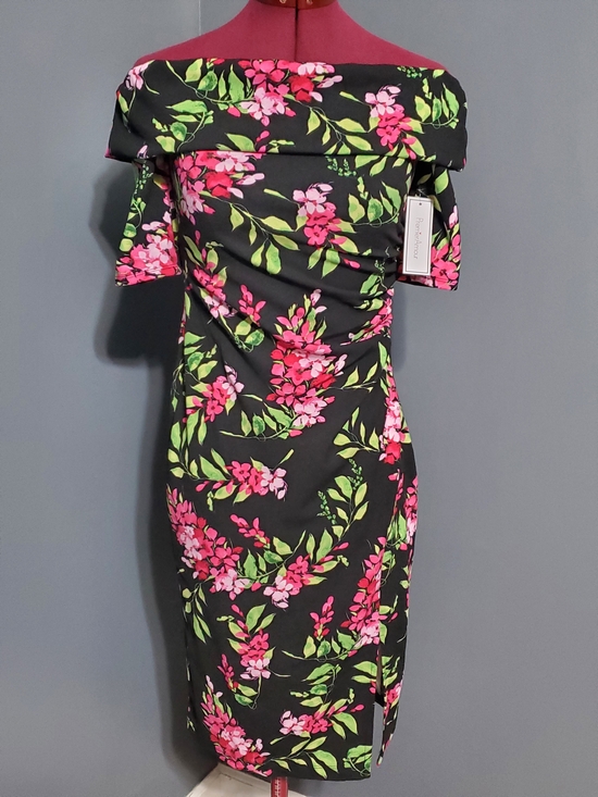 Premier Amour Dresses & Skirts - NWT Premier Amour Off-Shoulder Black Midi Dress with Pink Floral Print Size 4
